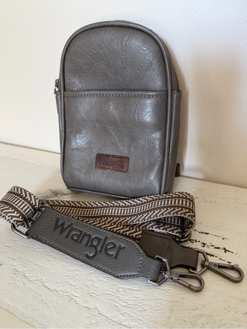 Wrangler Gray Leather Sling Bag with Patterned Strap